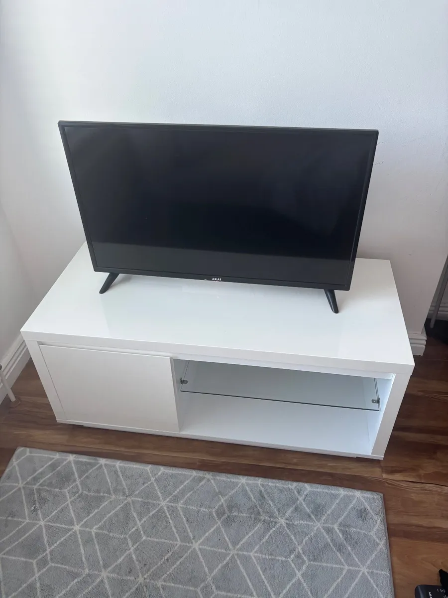 Tv unit