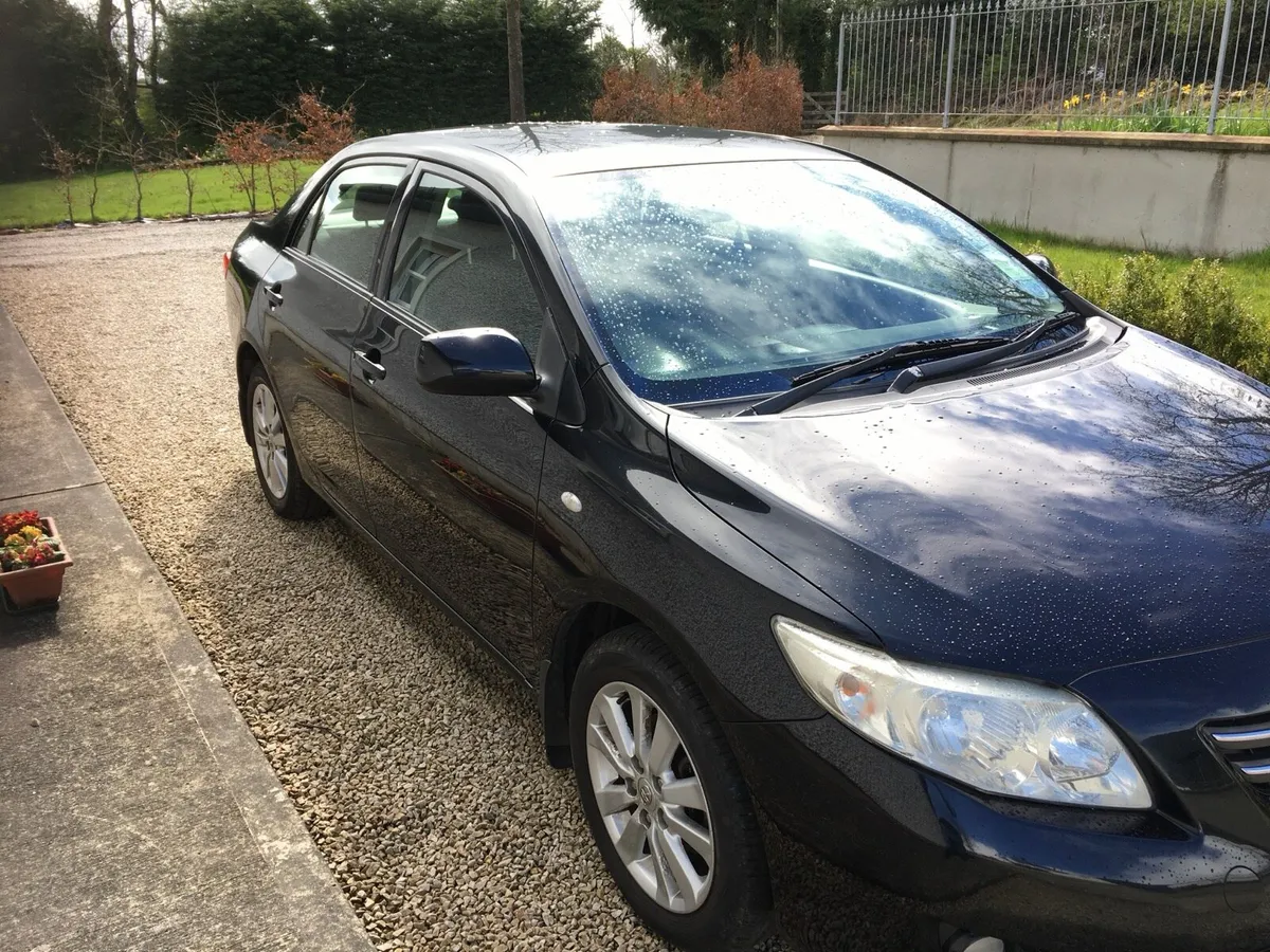 Toyota Corolla 1.3 petrol - low kilometres 160k - Image 2