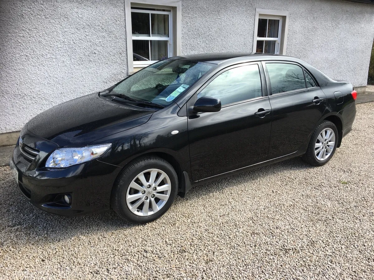 Toyota Corolla 1.3 petrol - low kilometres 160k - Image 3