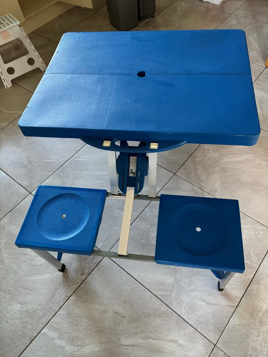 Folding picnic table - Image 2