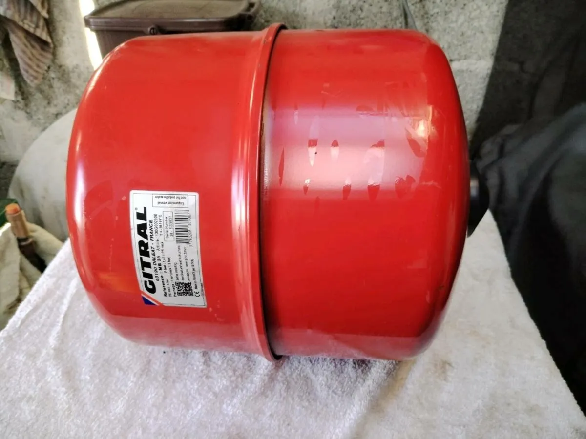 Expansion vessel - Image 3