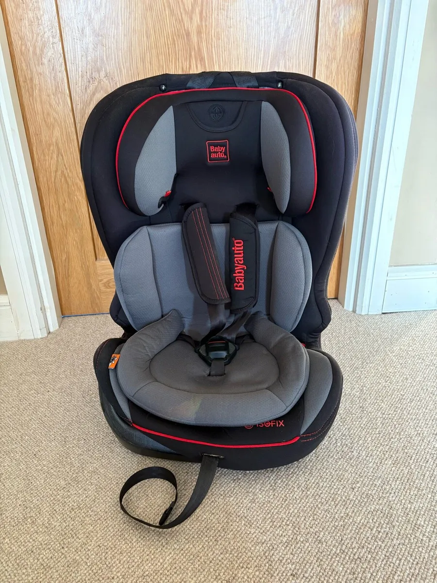 Car seat - Image 1