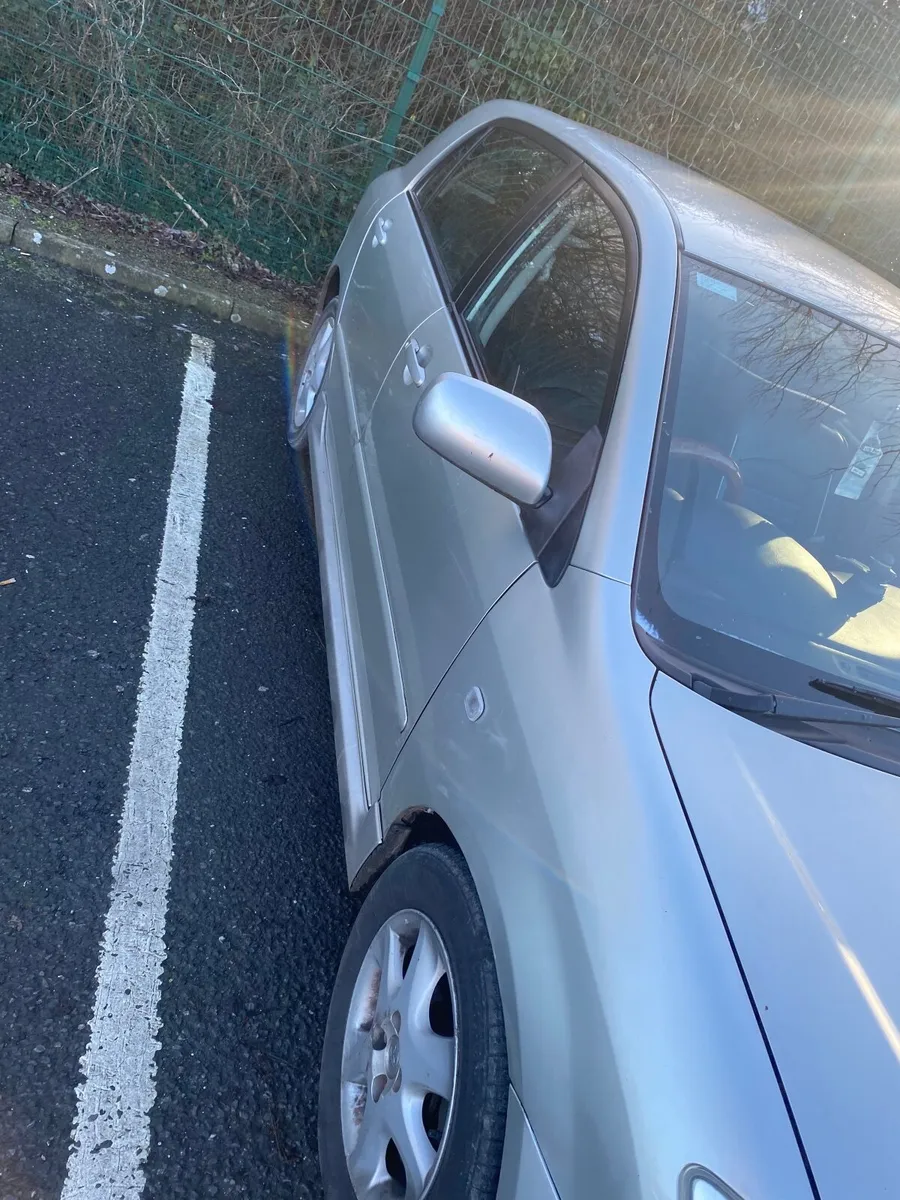 Toyota Corolla 2006 - Image 1