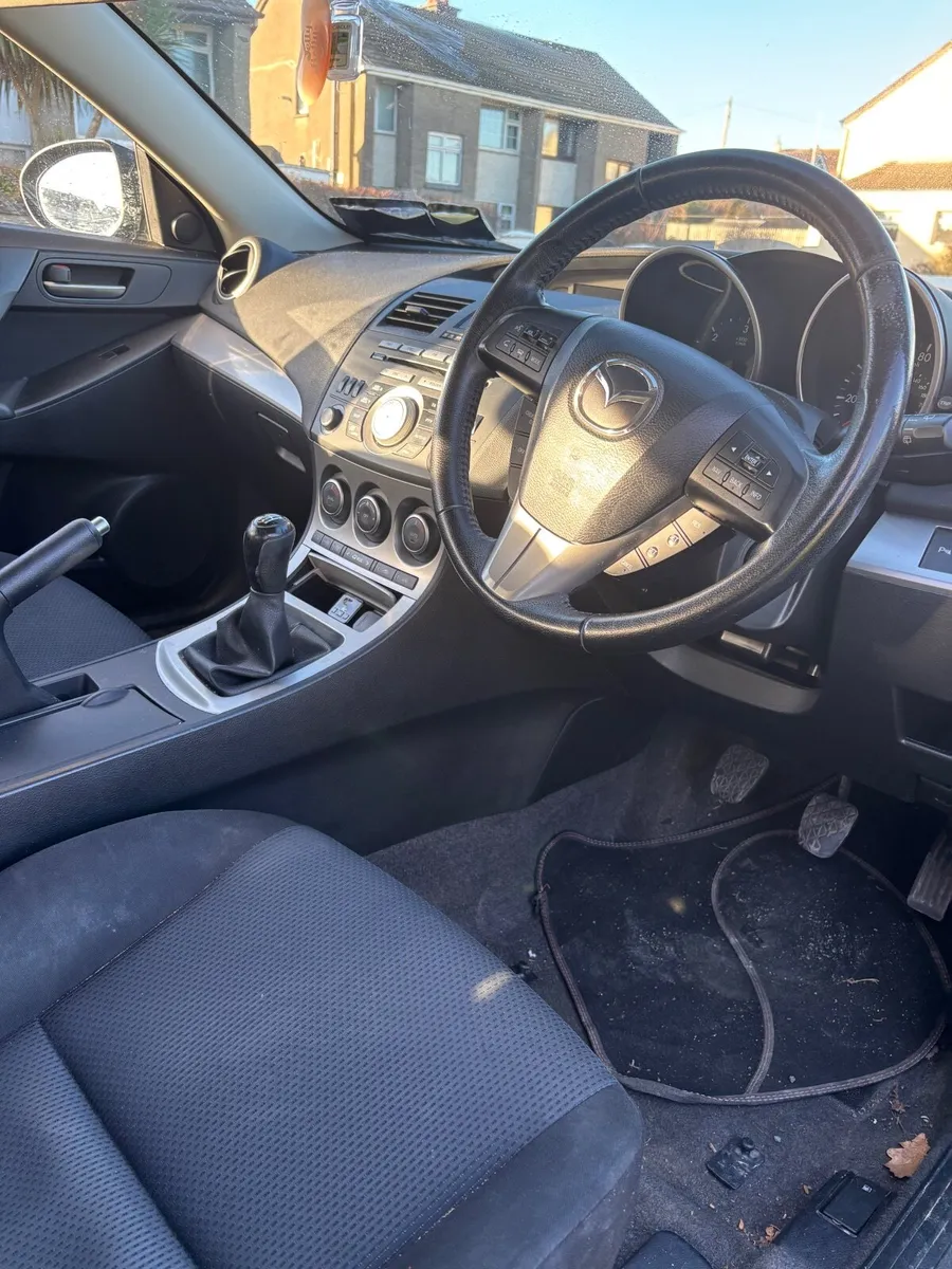 Mazda Mazda3 2011 - Image 4