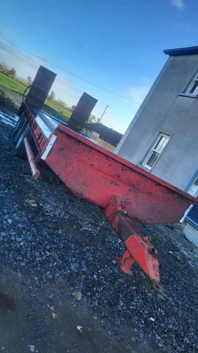 Mccauley low loader - Image 1