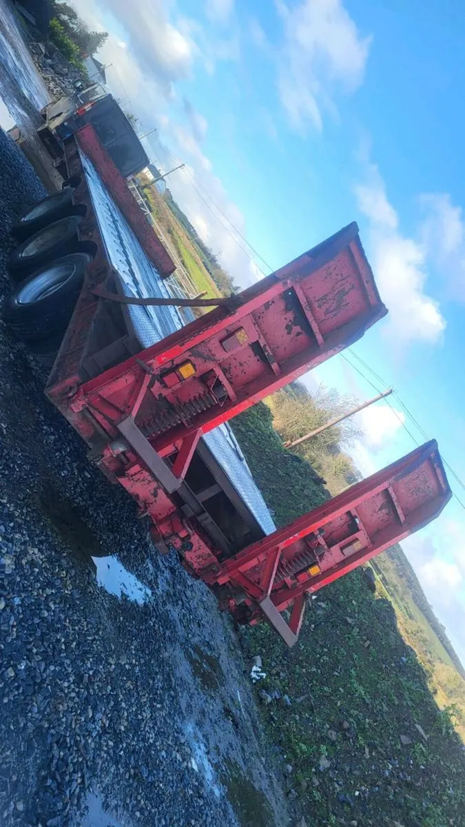 Mccauley low loader - Image 2