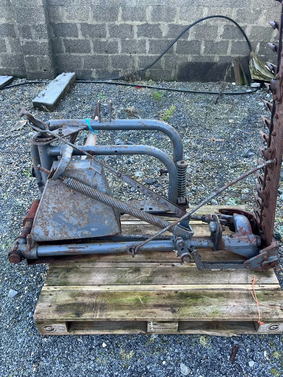 Ferguson 732 mower - Image 1