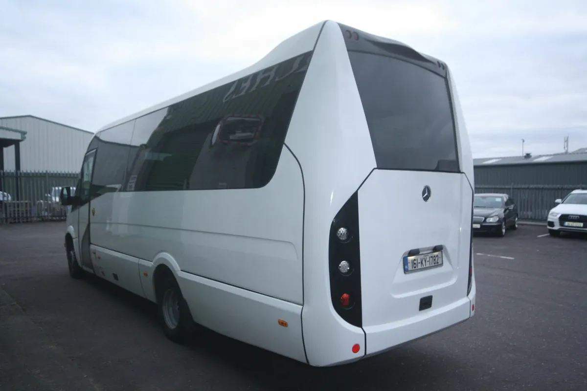Mercedes-Benz Sprinter 2016 - Image 2