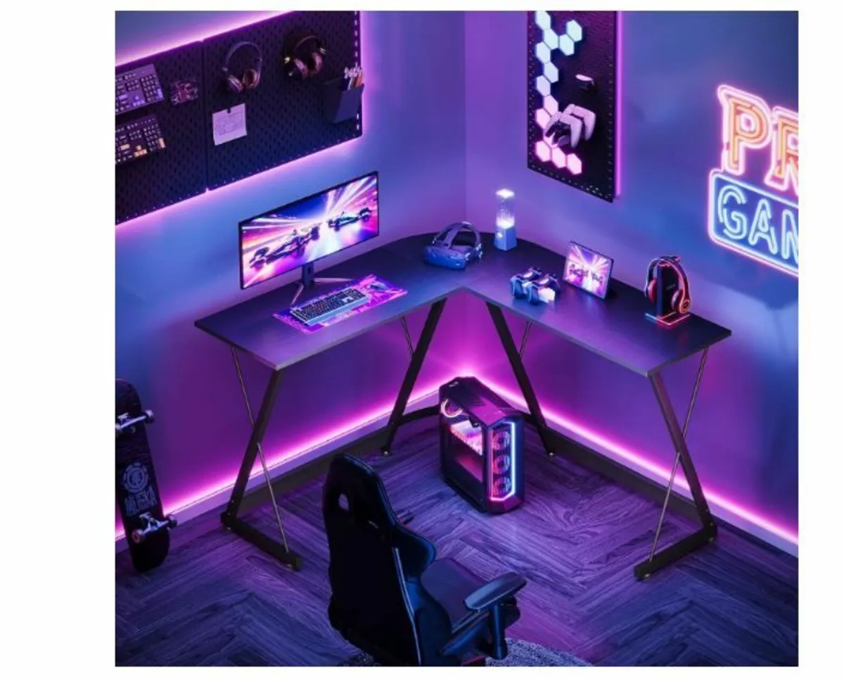 Gaming Table, 120 x 120 cm - Image 2