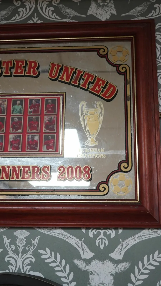 Manchester United Pub Mirror - Image 3