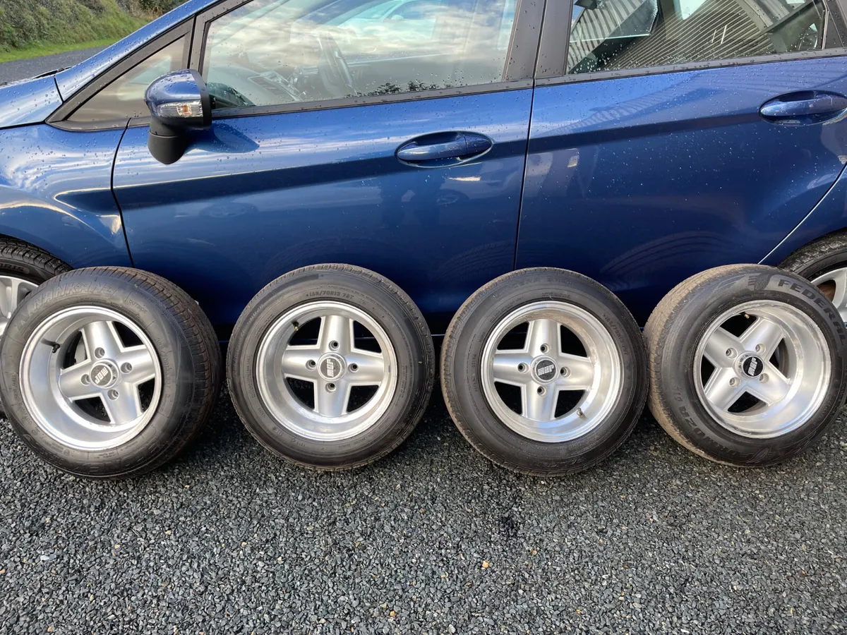 Toyota Corolla twin cam - Image 1