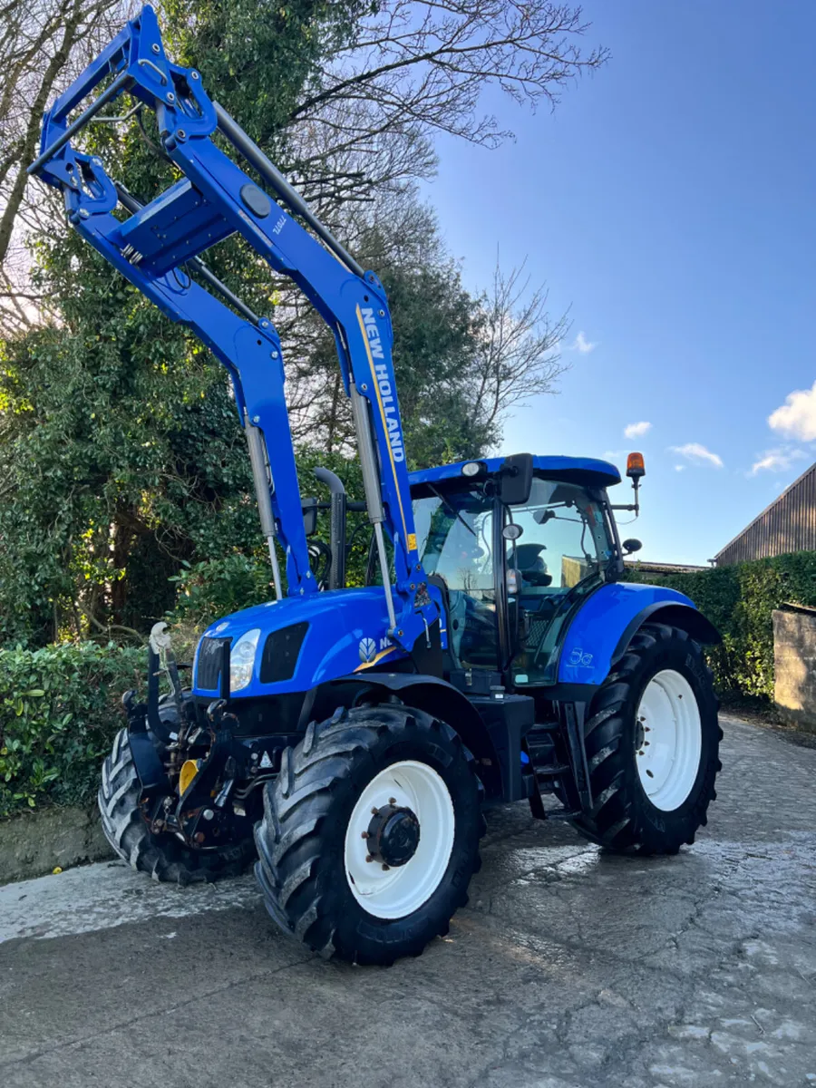 2014 New Holland T6.175 with loader - Image 3