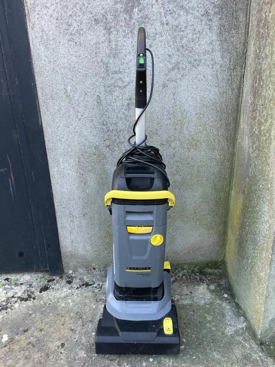 Scrubber Dryer Karcher BR 30/4 C - Image 1