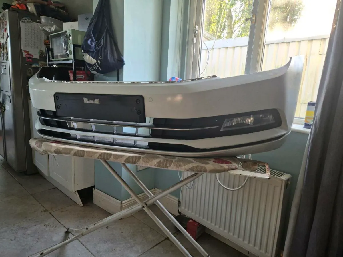 Vw passat ftont bumper - Image 2