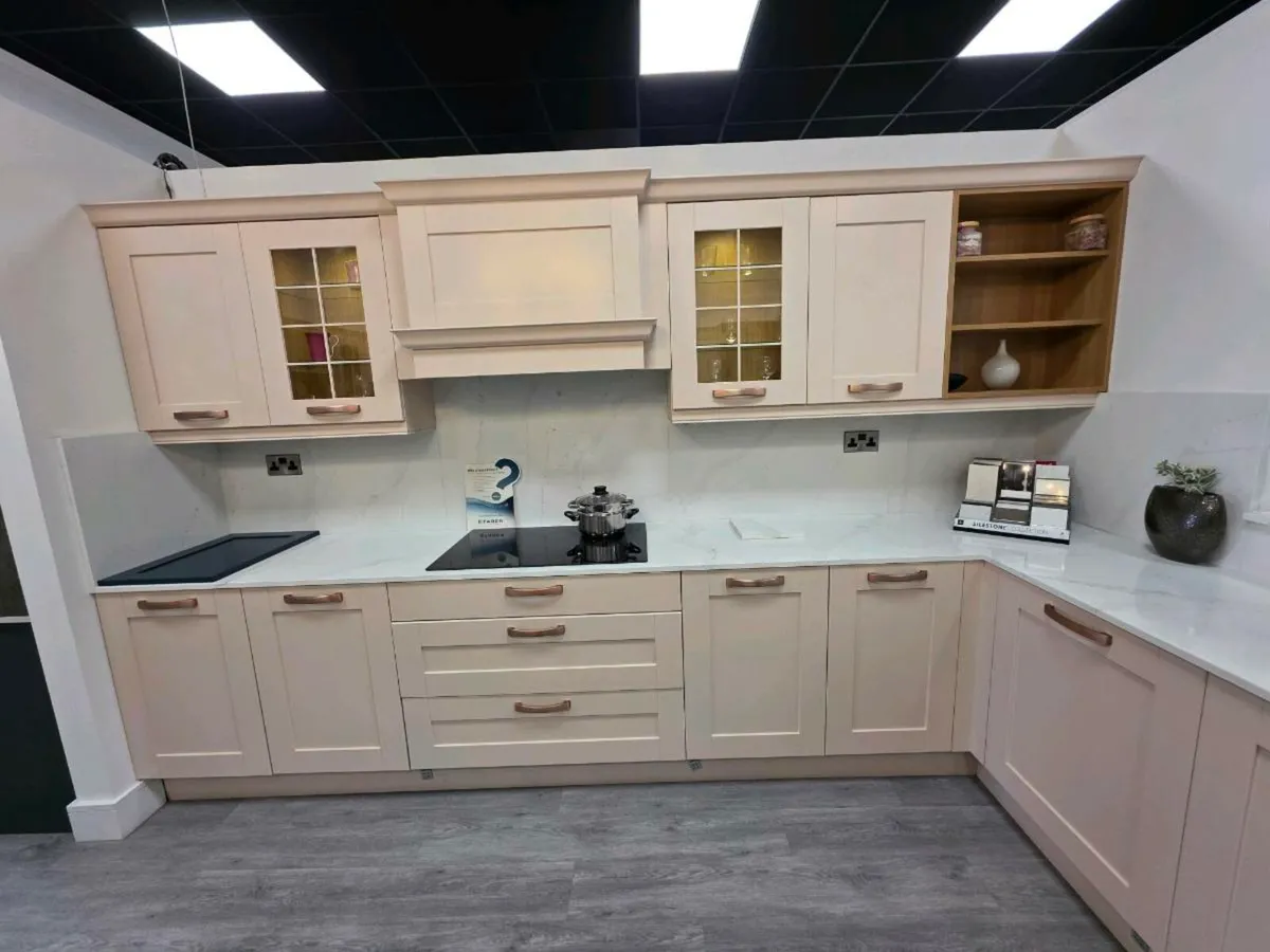 Display kitchen for sale - Image 1