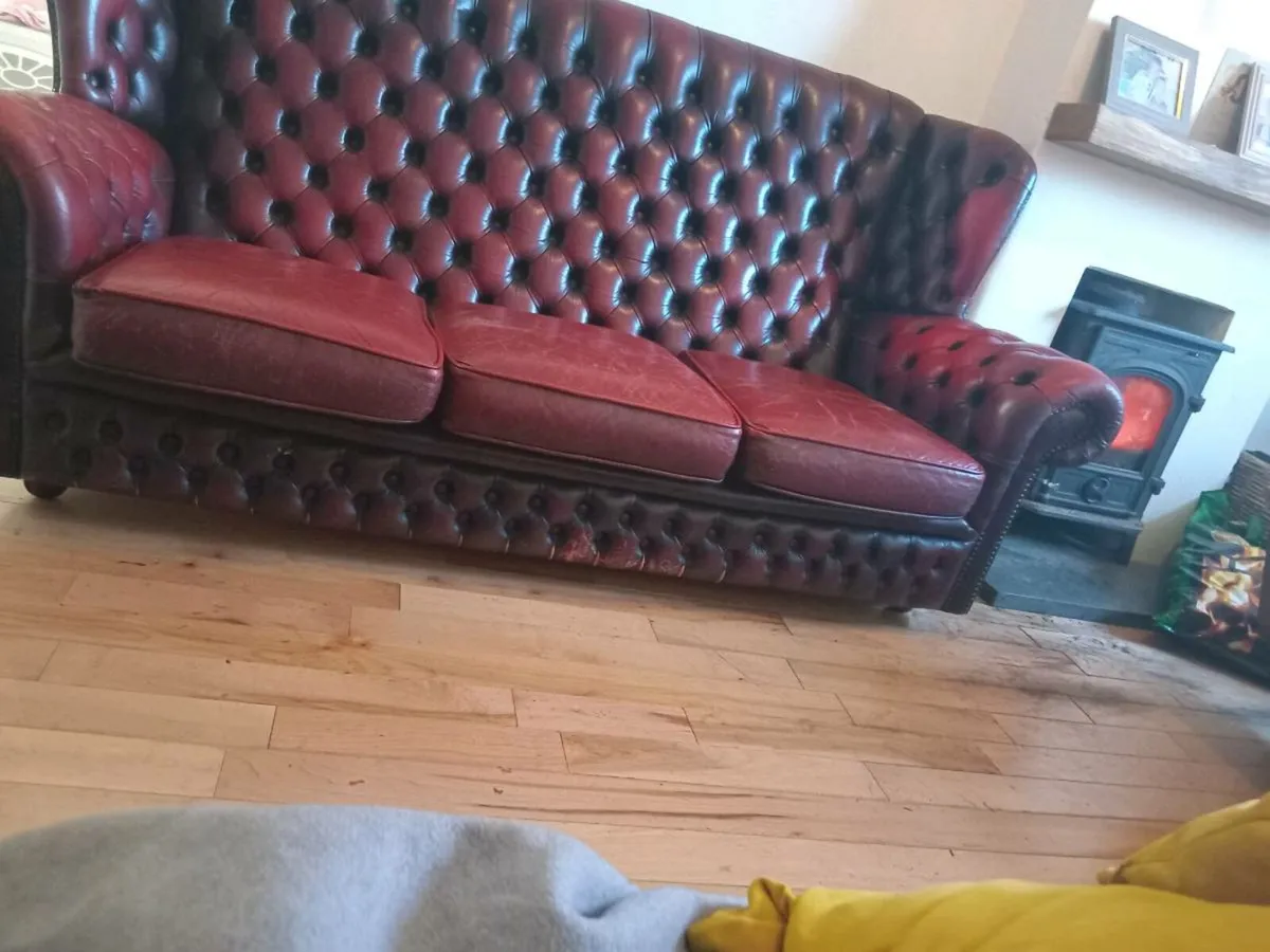 antique  chesterfield 3 seater - Image 1