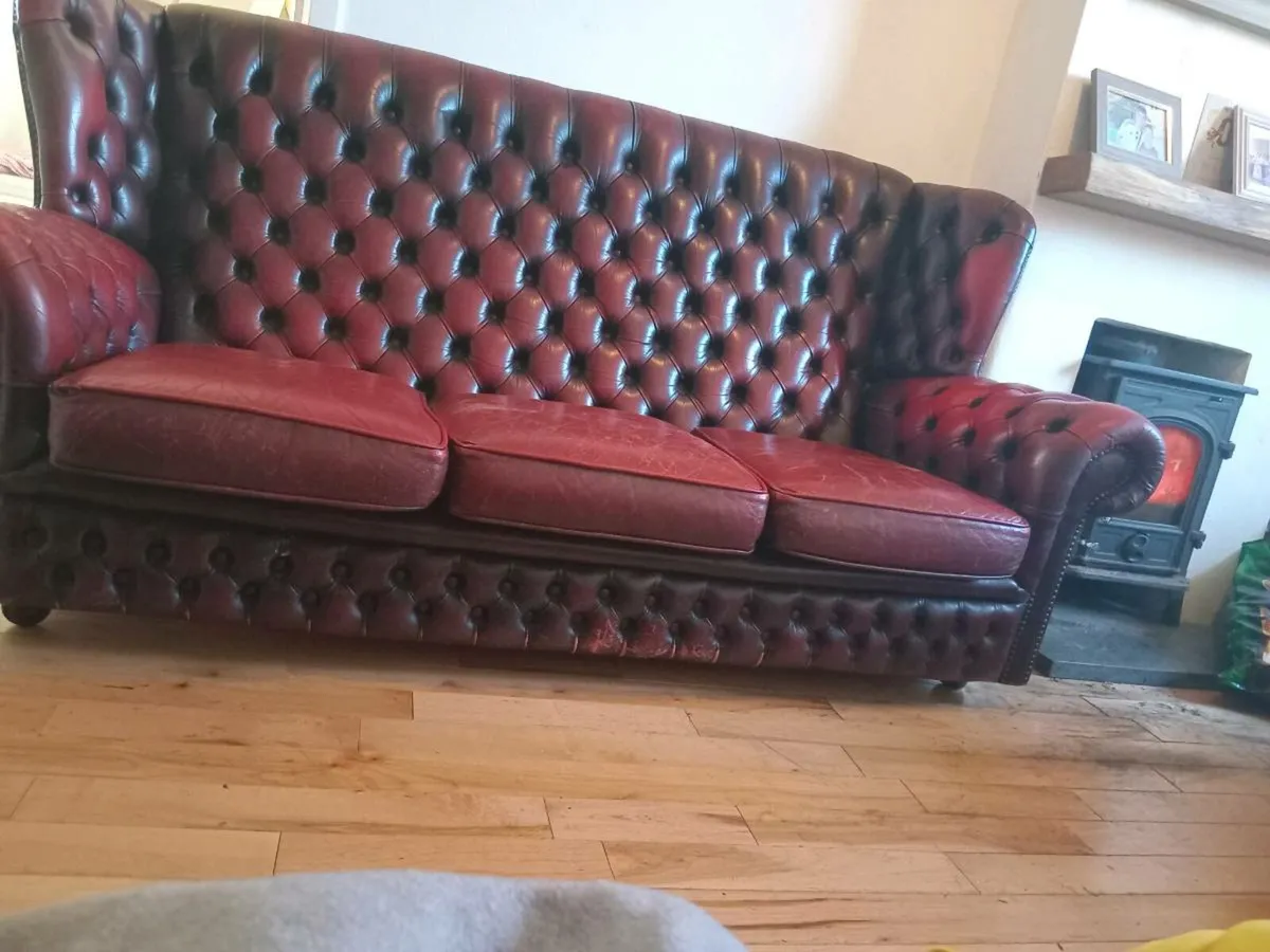 antique  chesterfield 3 seater - Image 2