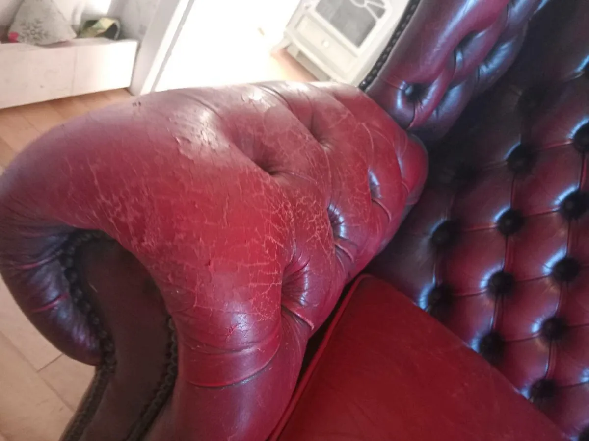 antique  chesterfield 3 seater - Image 3