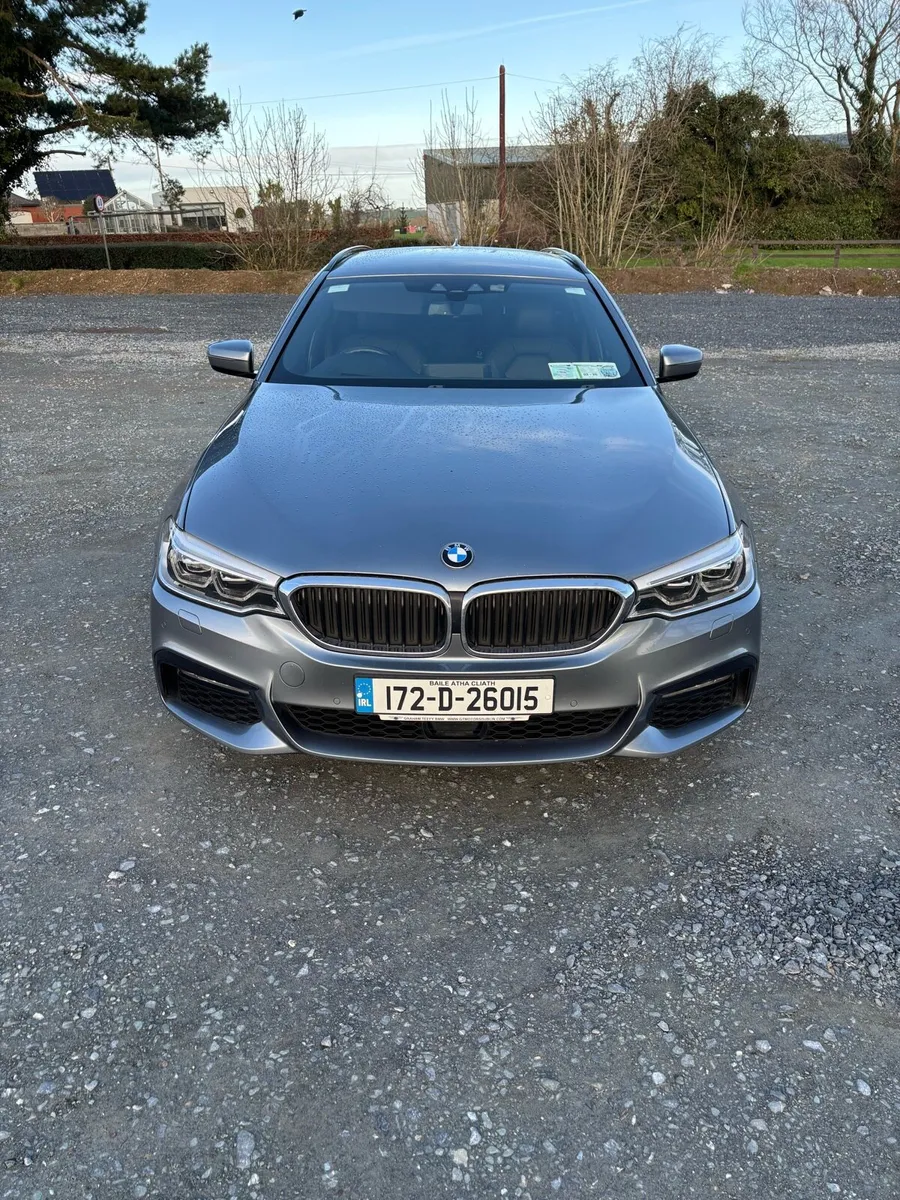 BMW 5 series touring - Image 1