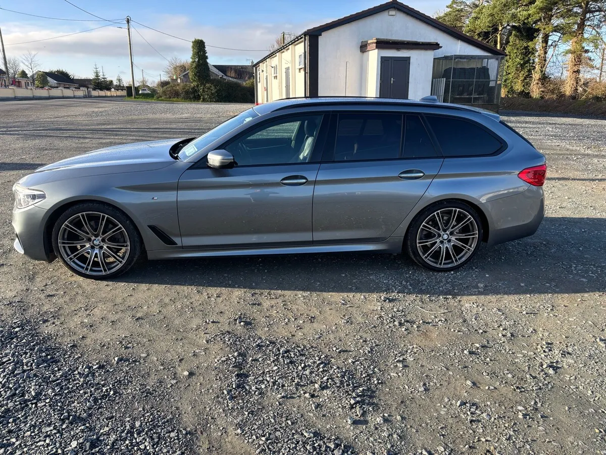 BMW 5 series touring - Image 2