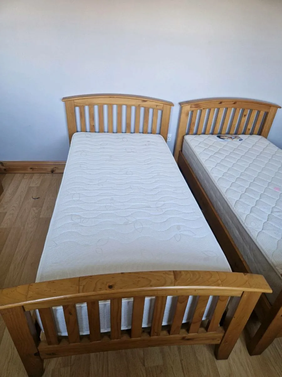 Single Beds with mattress - Image 1