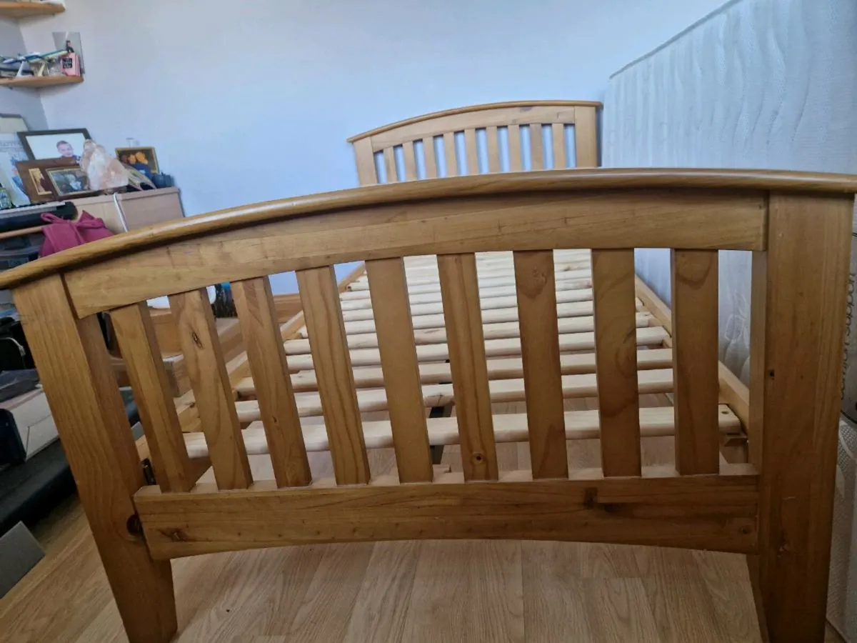 Single Beds with mattress - Image 4