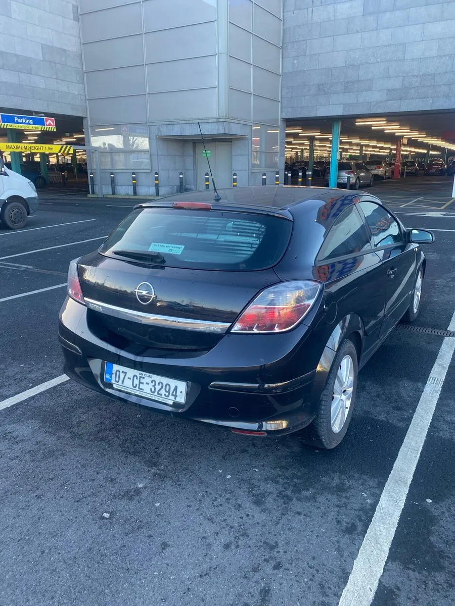 Opel Astra 3 Door Coupe - Image 2
