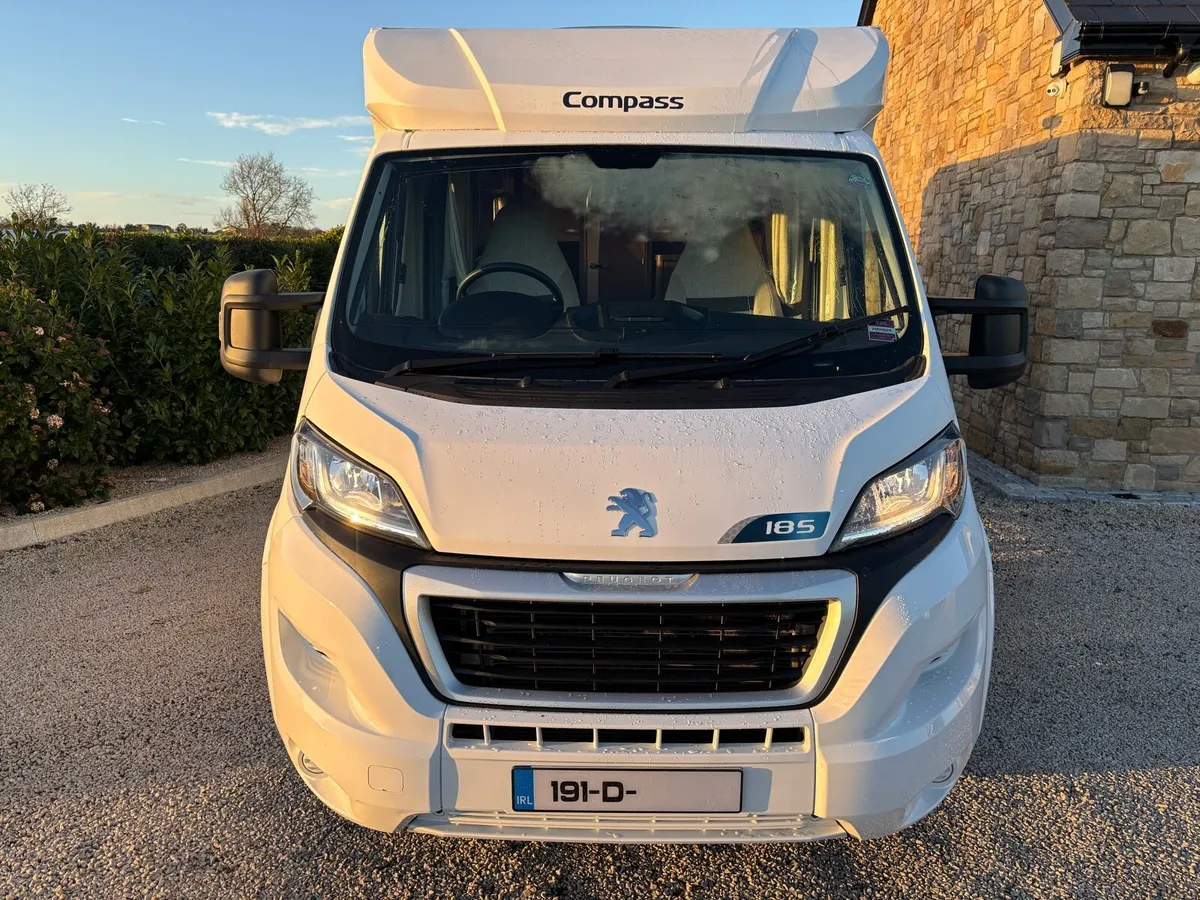COMPASS KENSINGTON 2.0 185 4x BERTH / LOW MILEAGE - Image 3