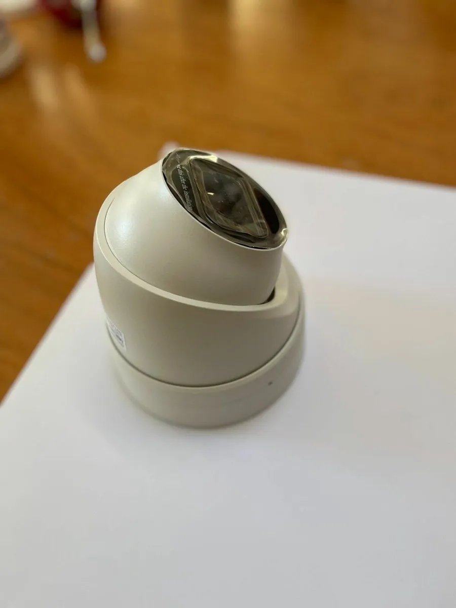 Network Camera HIKVISION DS-2CD2H82G2-IZS - Image 3