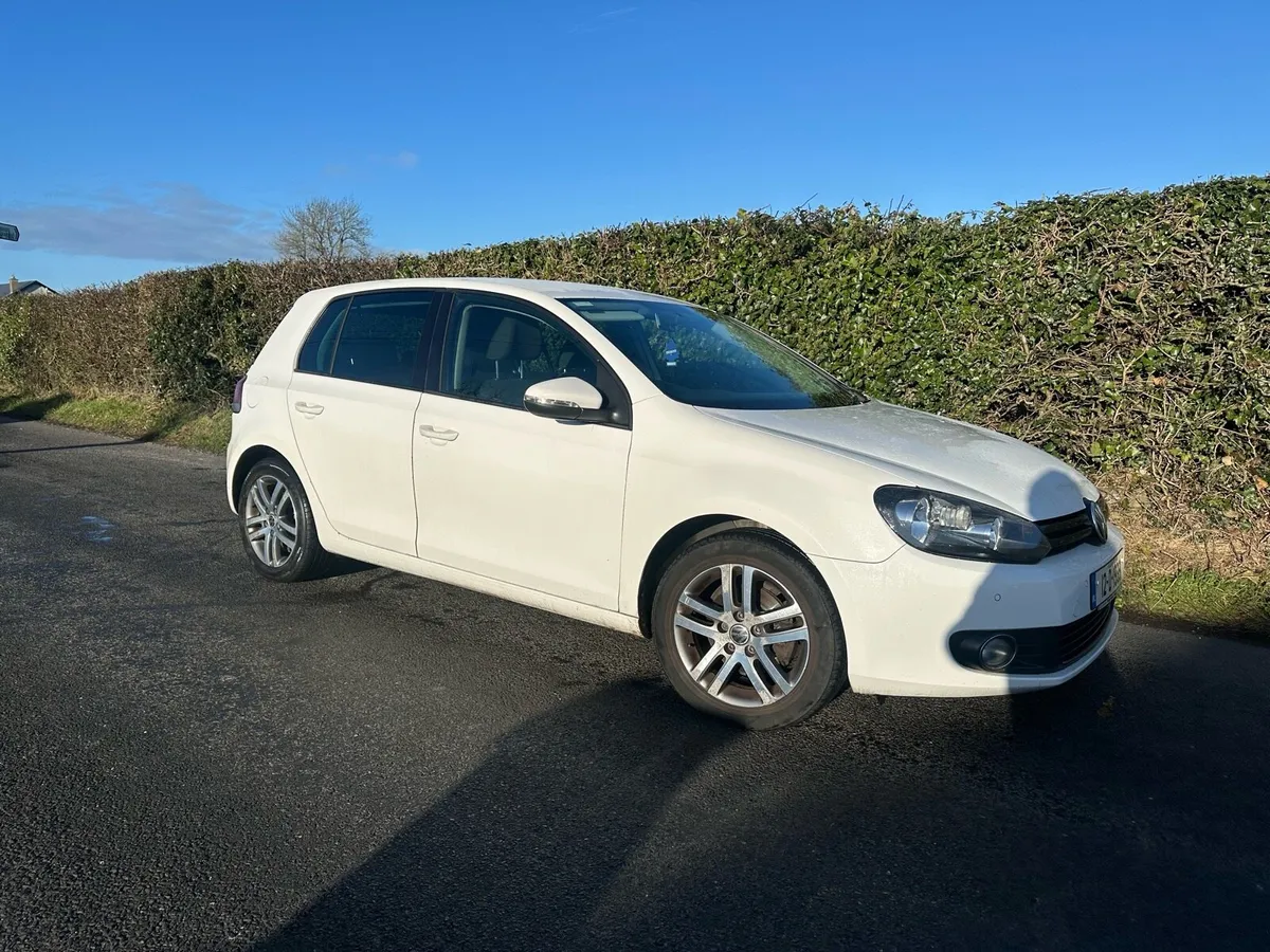 Volkswagen Golf 2012 - Image 2