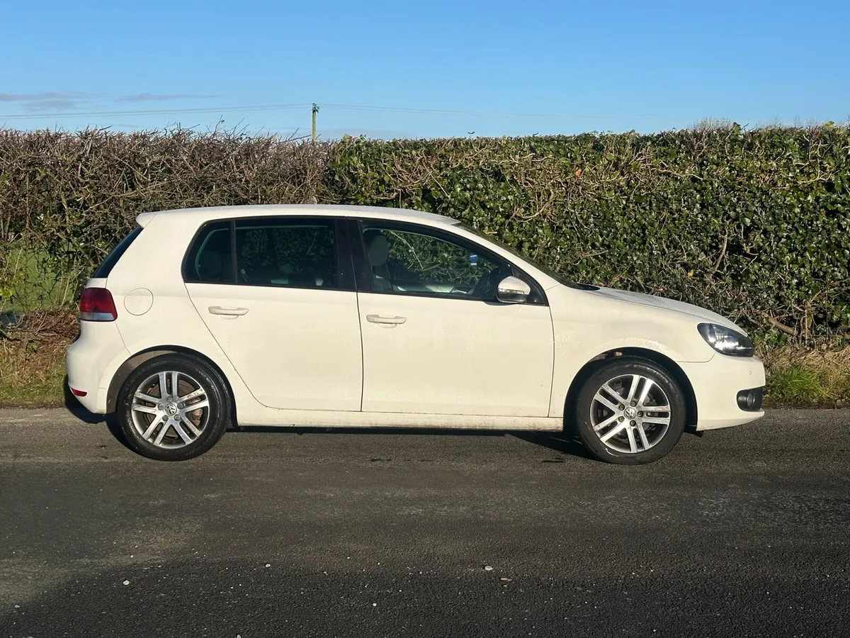 Volkswagen Golf 2012 - Image 3