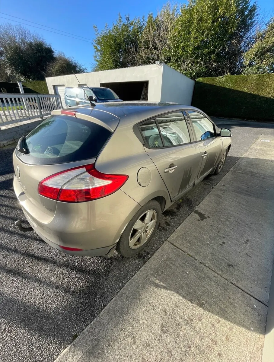2009 Renault Megane - Image 2