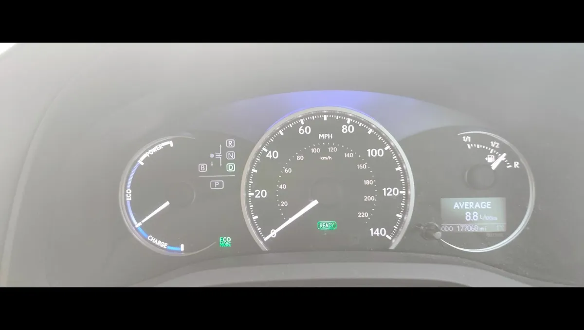 Lexus CT 2012 - Image 2