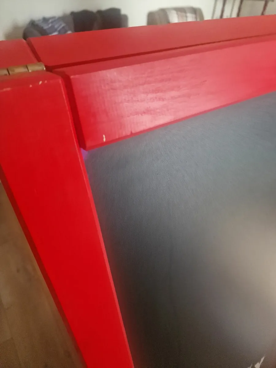 Notice bord . - Image 3