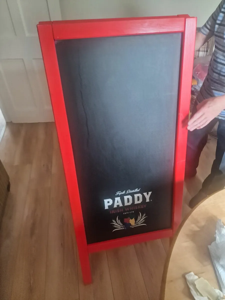 Notice bord . - Image 4