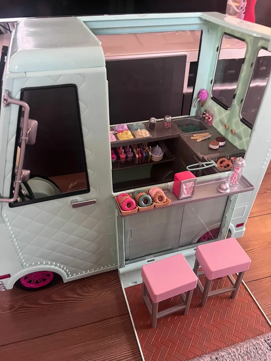 Our generation ice cream van - Image 1