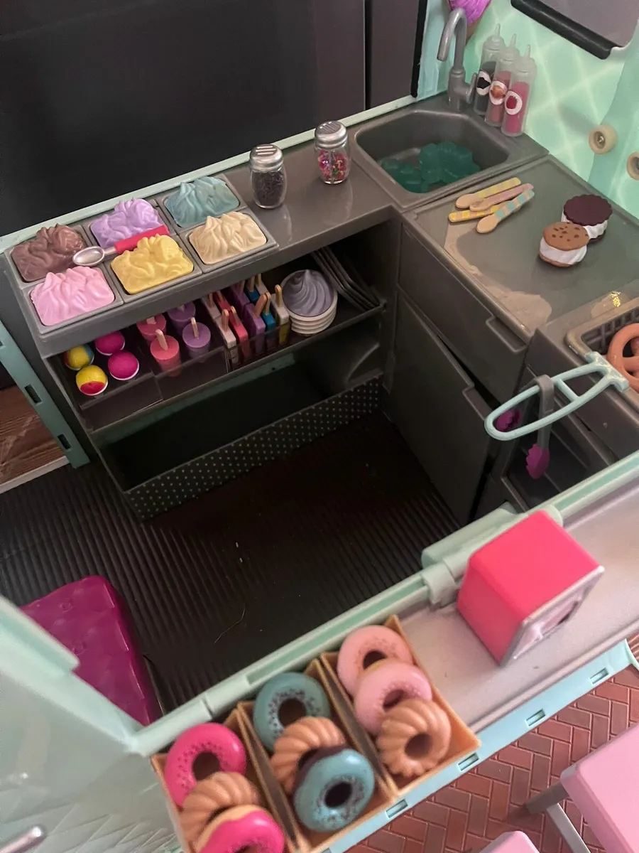 Our generation ice cream van - Image 3