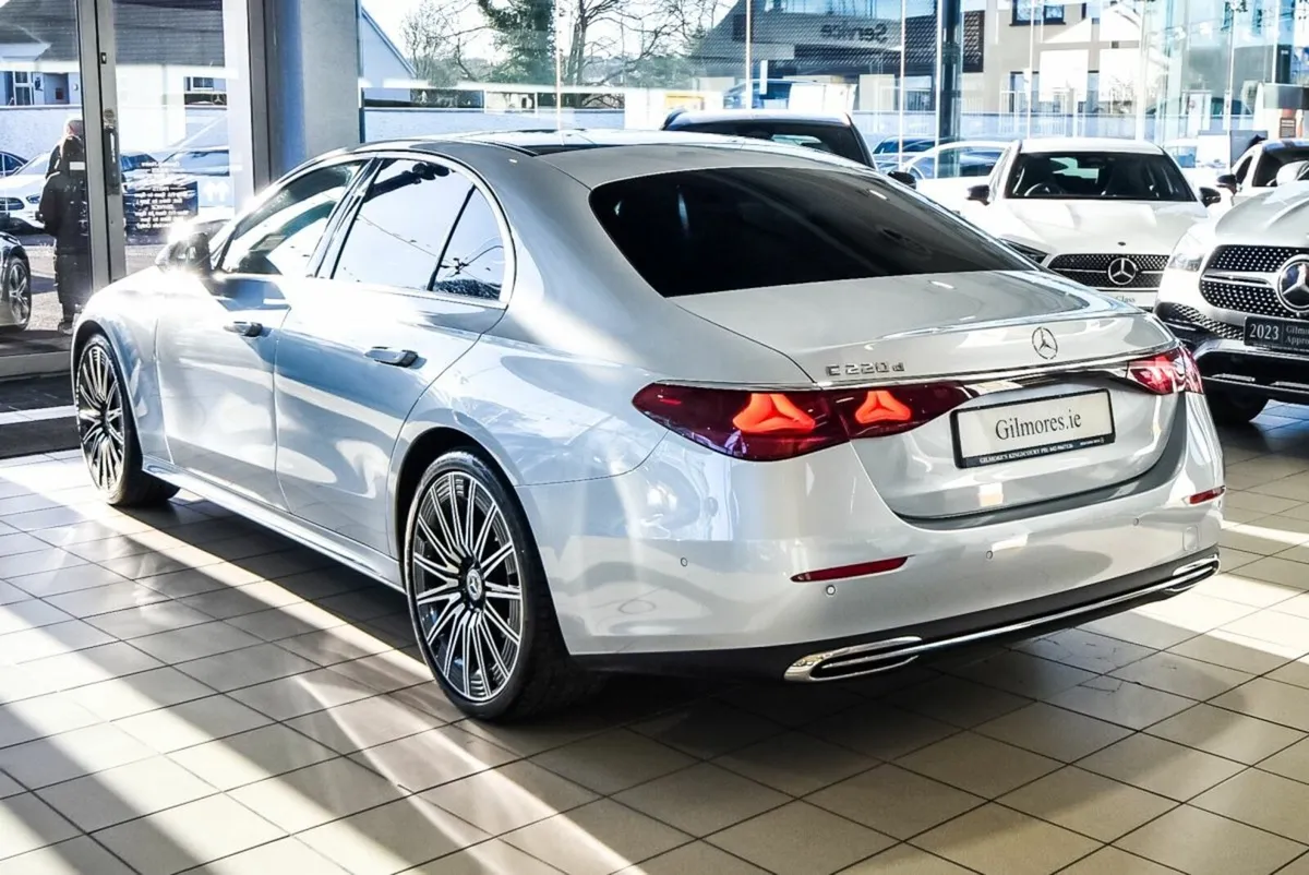 Mercedes-Benz E-Class E220d Exclusive Huge Spec - Image 4