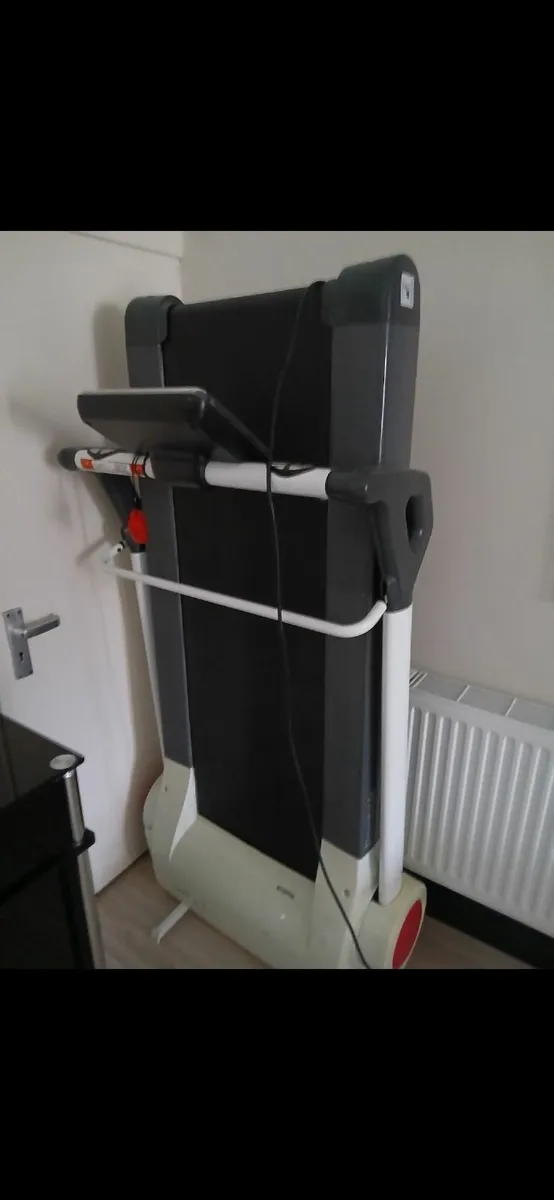 Treadmill - Image 2