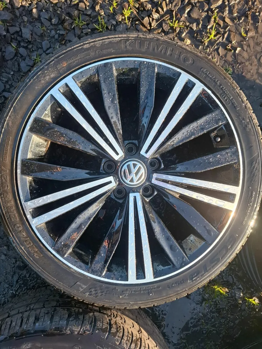 18" Genuine Vw Alloys with tyres - Image 2