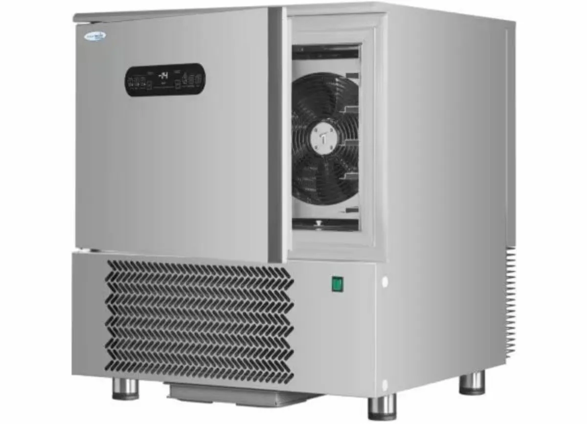 ❄️ Blast Chiller/Freezer Italia AT05 ISO  – Light - Image 3