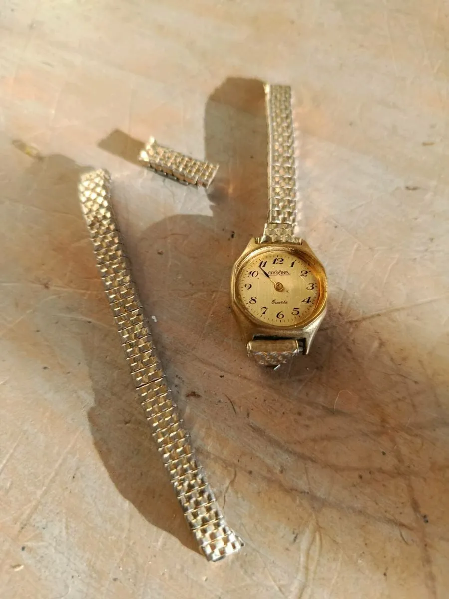 Gold and silver wrist watch - Image 1