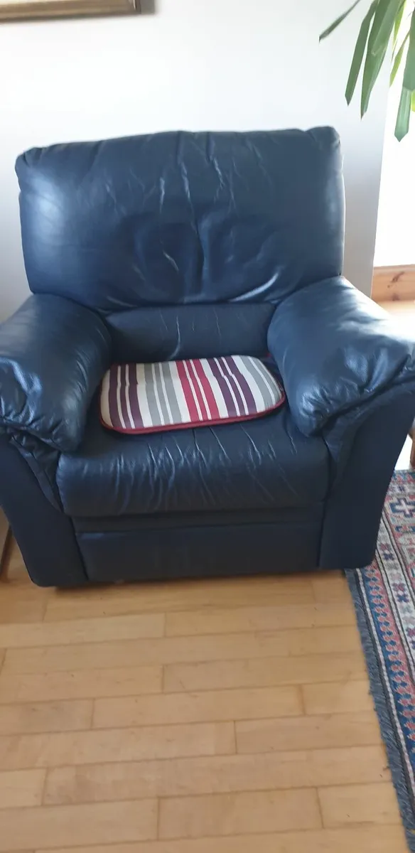furniture suite for sale in Mostrim area ,Longford - Image 1
