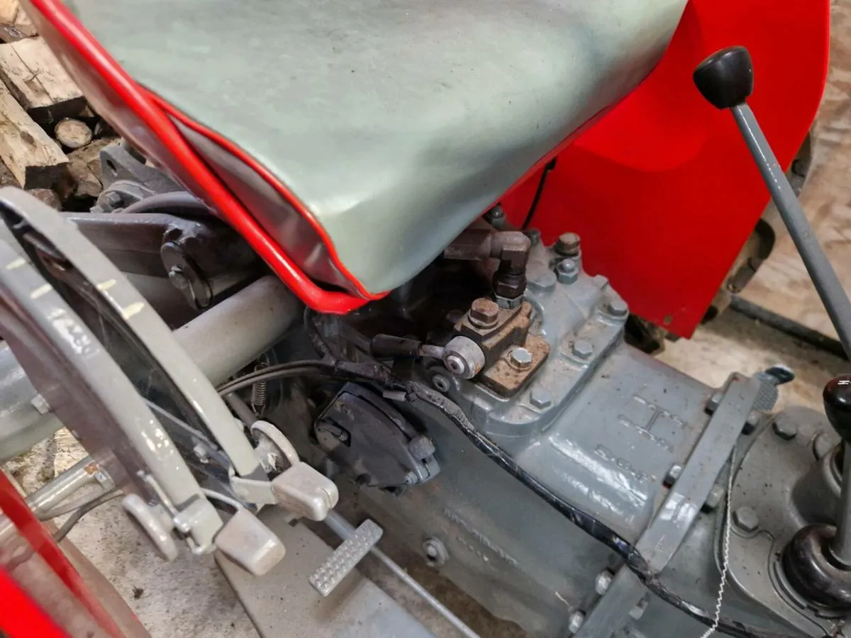 massey ferguson 135 - Image 4