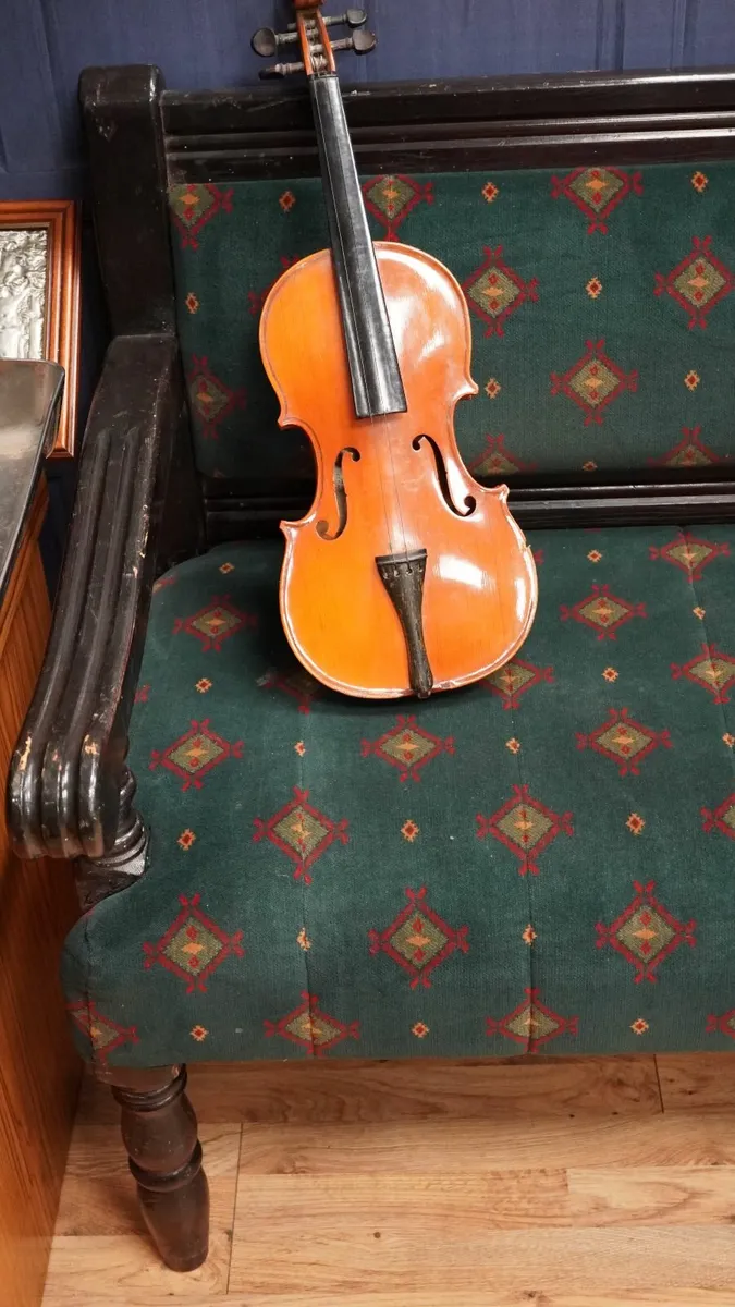 Snug Vintage Irish Pub Bench - Image 3