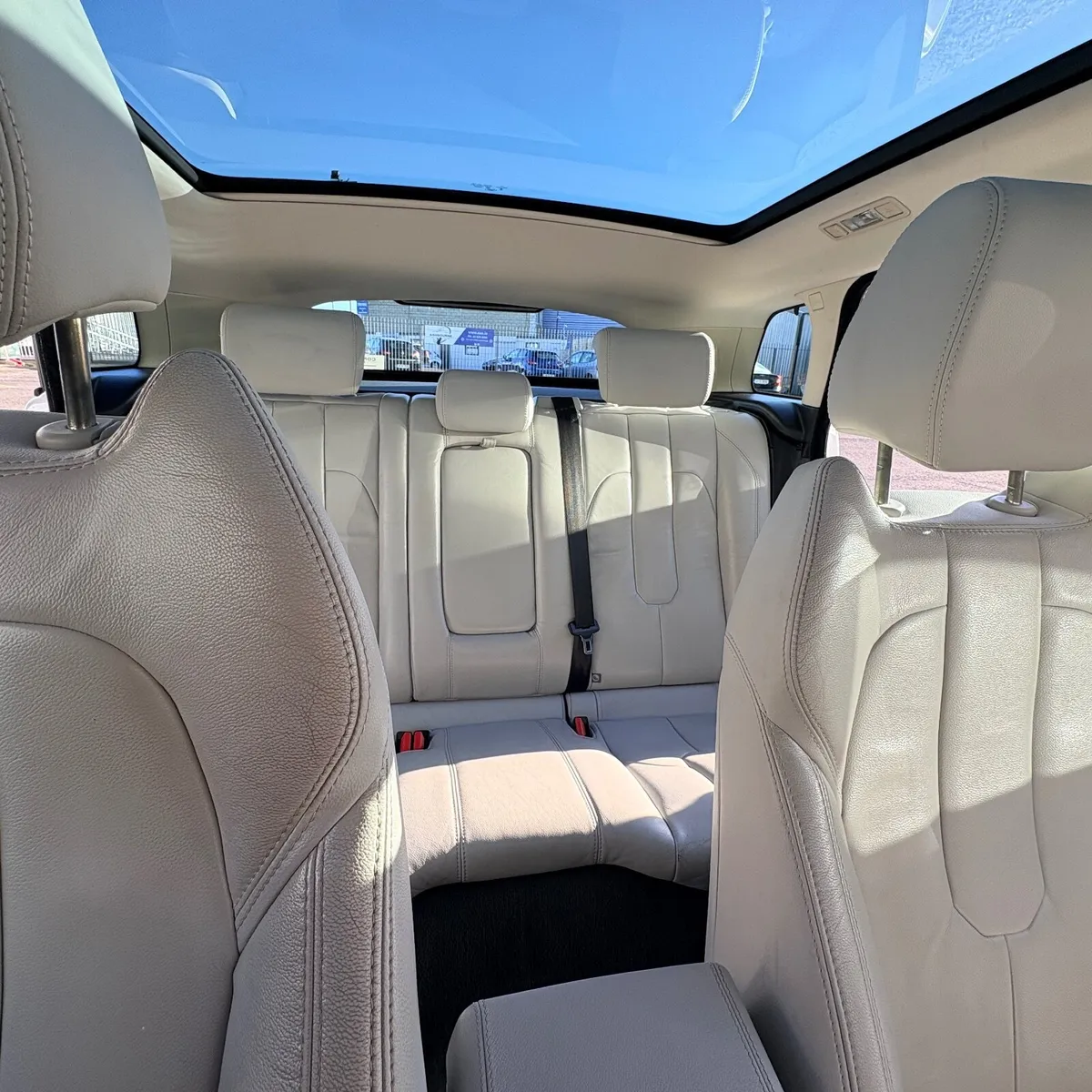 Land Rover Range Rover Evoque 2015 - Image 2