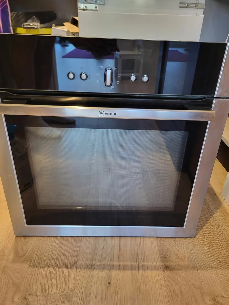 Oven - Image 1
