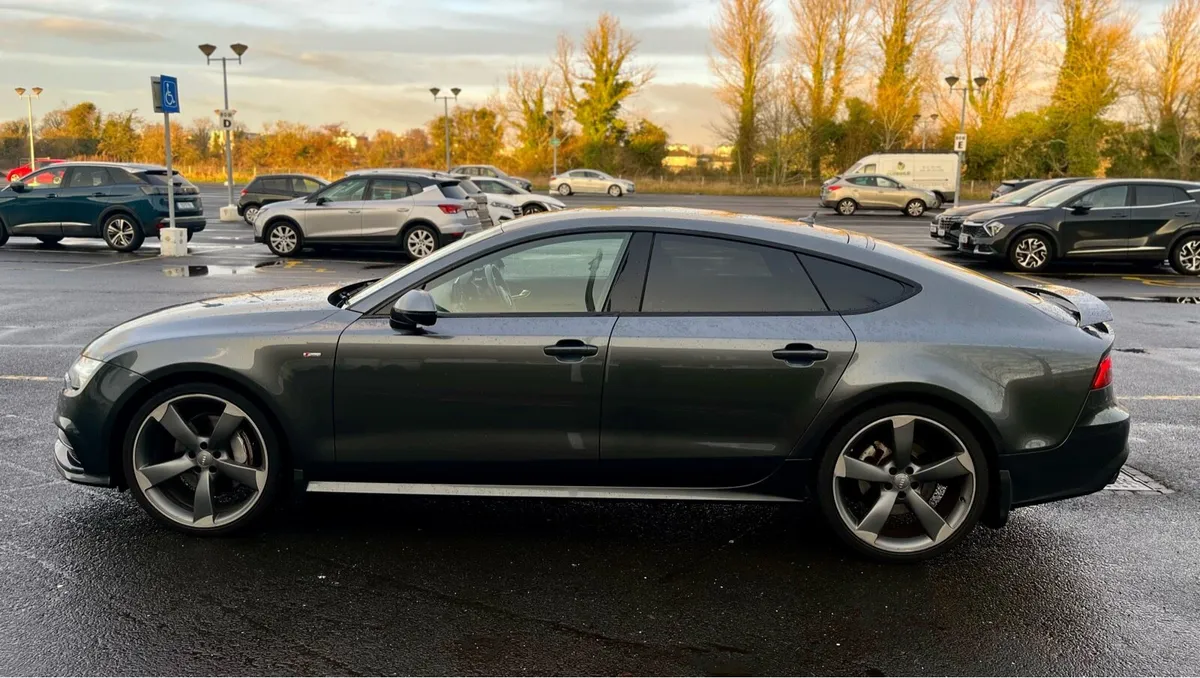Audi A7 S-Line Quattro Black Edition - Image 3
