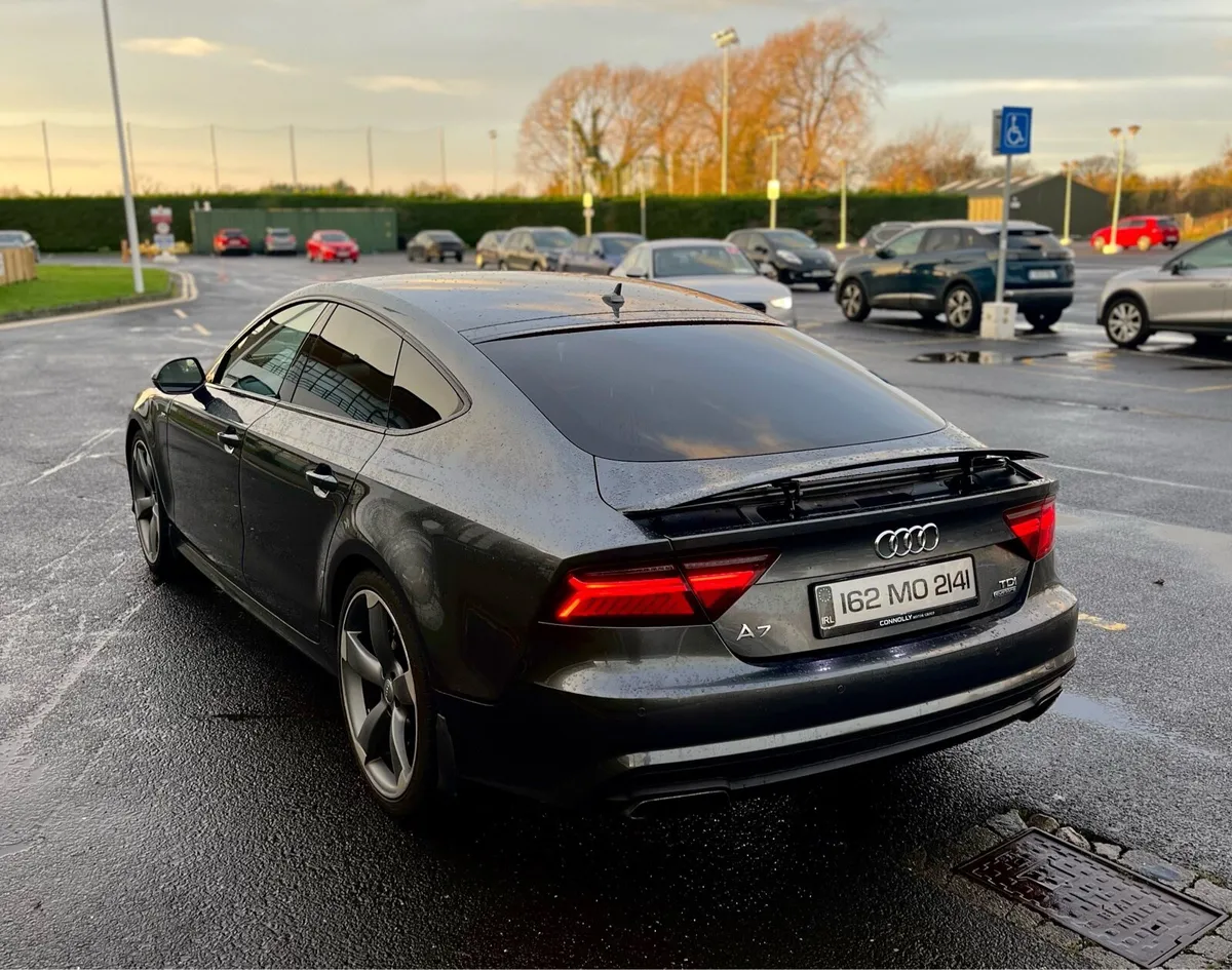 Audi A7 S-Line Quattro Black Edition - Image 4