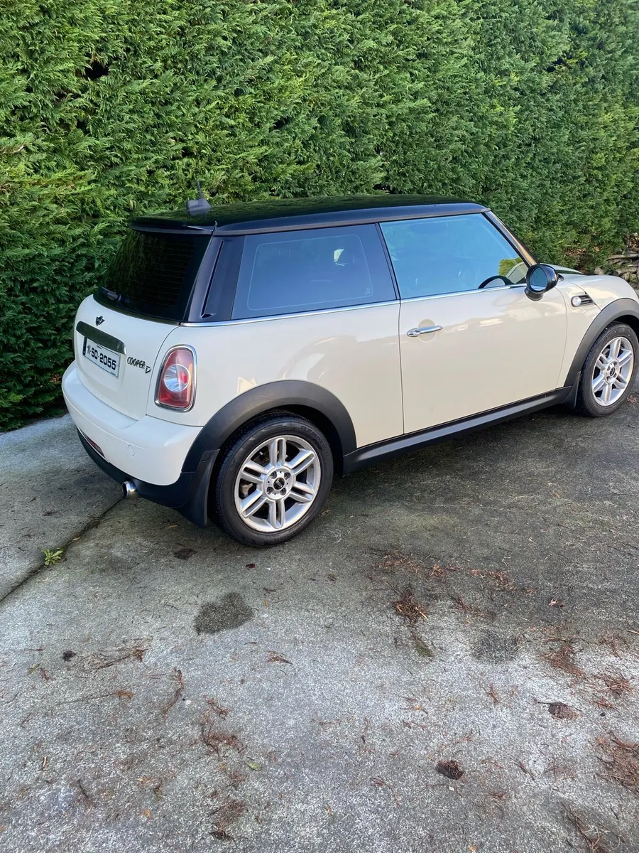 2011 Mini Cooper - Image 4